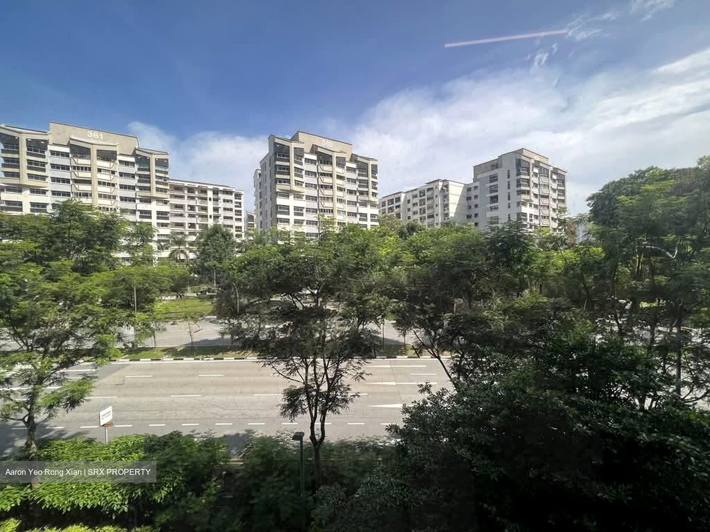 Woods Square (D25), Office #580615411